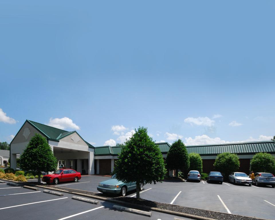 Quality Inn Morganton Exterior photo